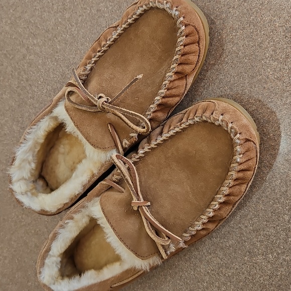 L.L. Bean Men's Brown Suede Slippers!!! - Picture 2 of 15